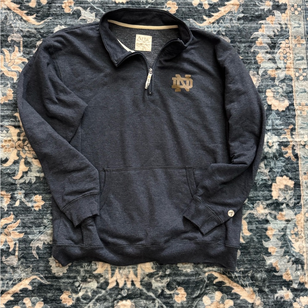 Blue Quarter-Zip Notre Dame pull over (L)